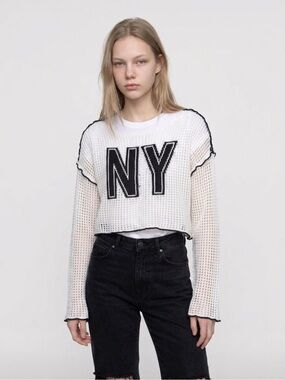 PLANET HEART NY White Cropped KNITTED Top